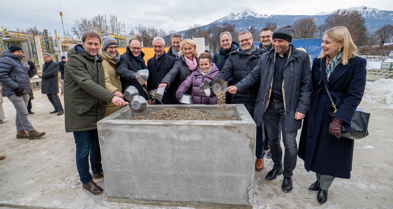 Einmauerung der Zeitkapsel