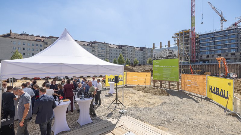 Spatenstich AHS Otto Preminger Str - Village im Dritten