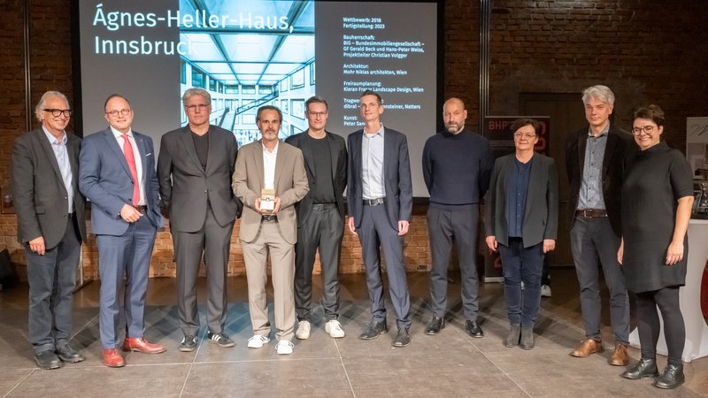 Gruppenfoto Bauherrenpreis Ágnes-Heller-Haus