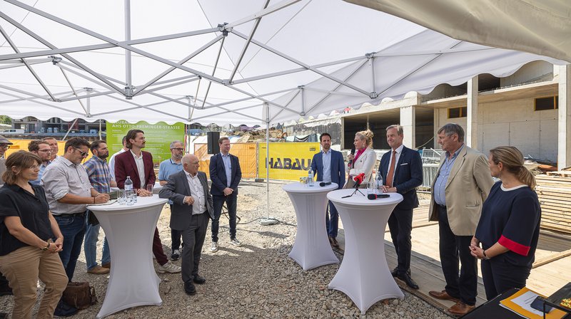 Spatenstich AHS Otto Preminger Str - Village im Dritten