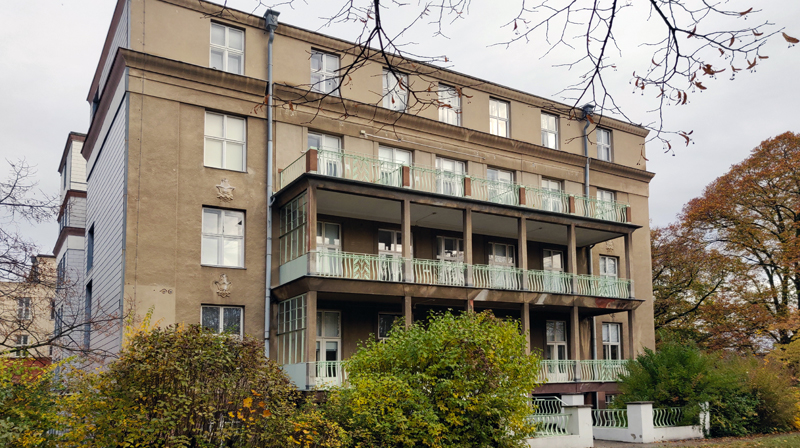 Fassade hofseitig ehemaliges orthopädisches Krankenhaus Gersthof