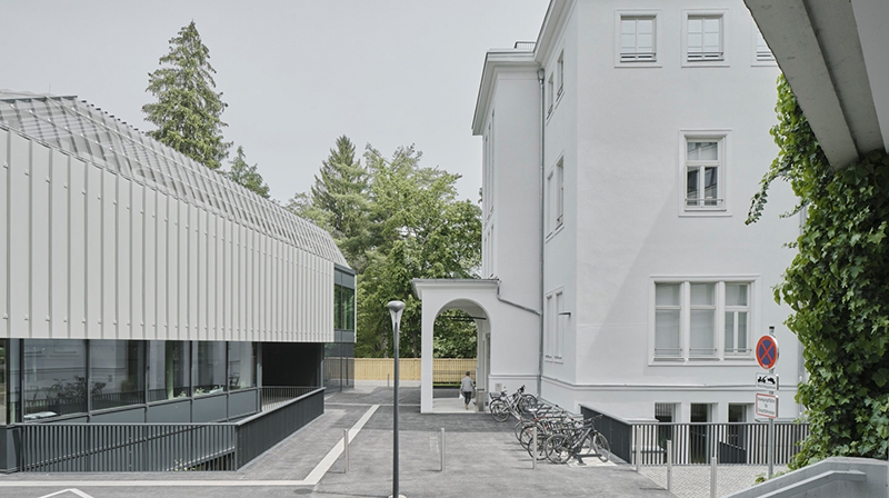 ÖH-Gebäude mit Altbauvilla Unicorn