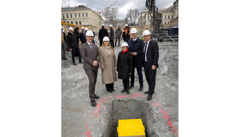 Zeitkapsel in der Baugrube